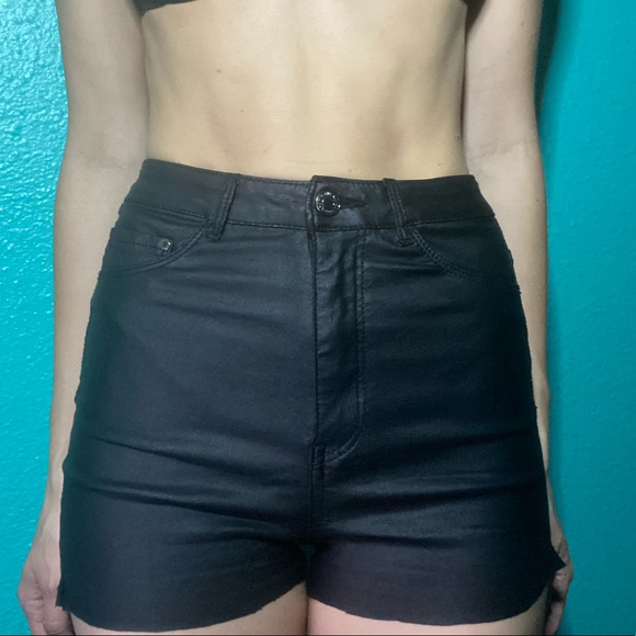 H&M Sexy Black Waxed Cheeky Shorts - Picture 4 of 6